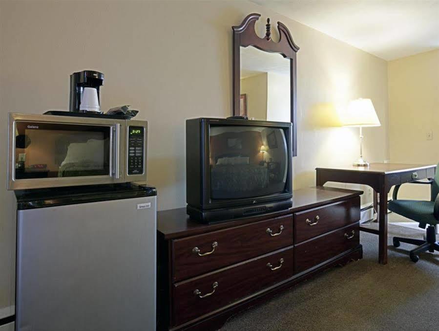 Americas Best Value Inn Брэдфорд Экстерьер фото