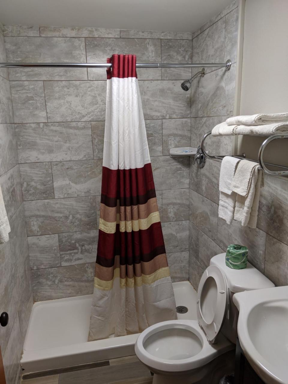 Americas Best Value Inn Брэдфорд Экстерьер фото